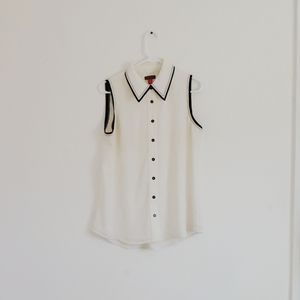 Vince Camuto Sleeveless Button Down Collared White Blouse w/ Black Contrast